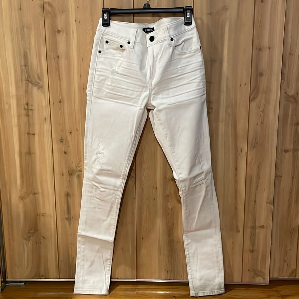 Express Men’s Distressed White Skinny Jeans